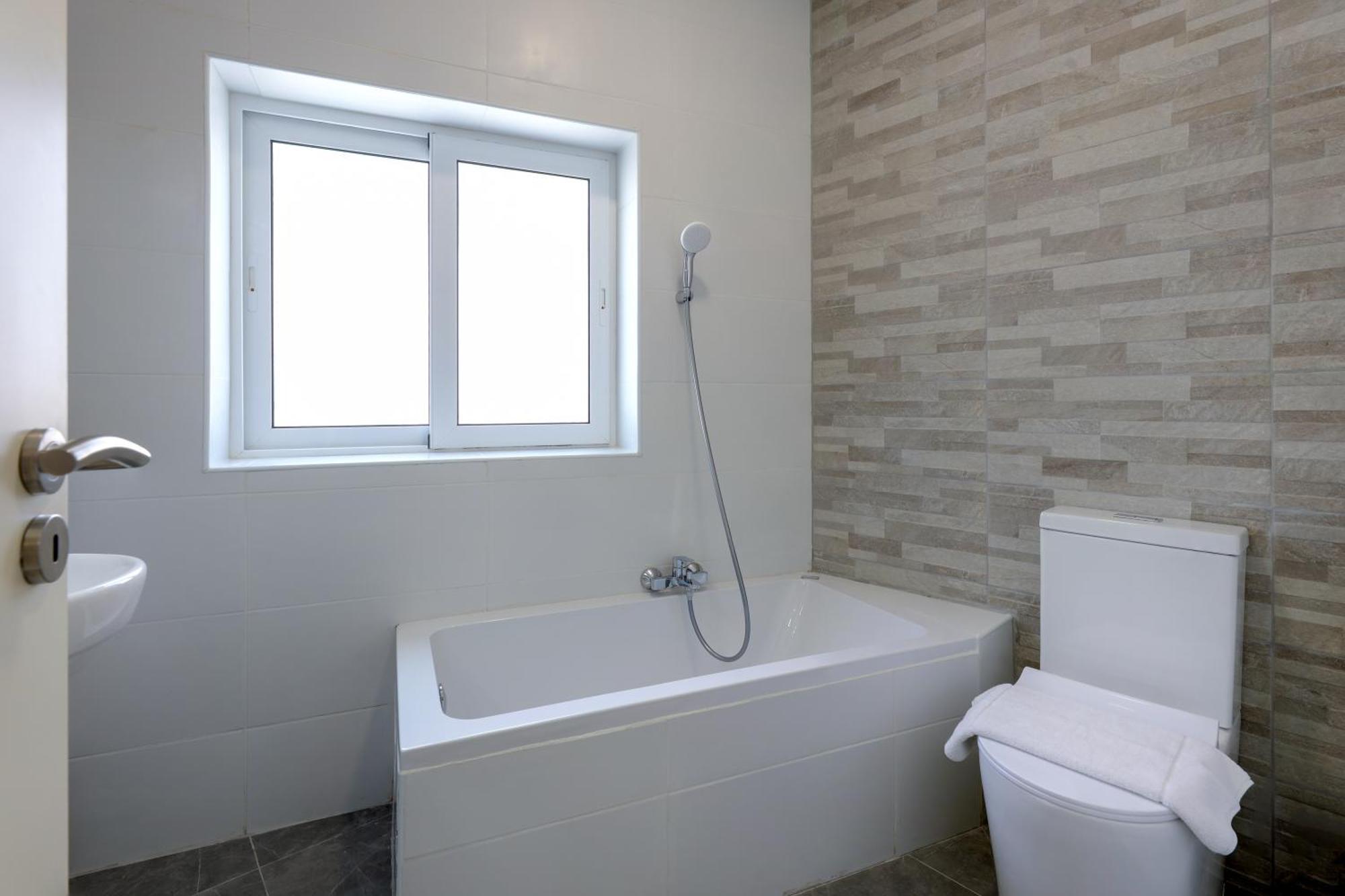 Seaview Stays St. Paul's Bay Room photo
