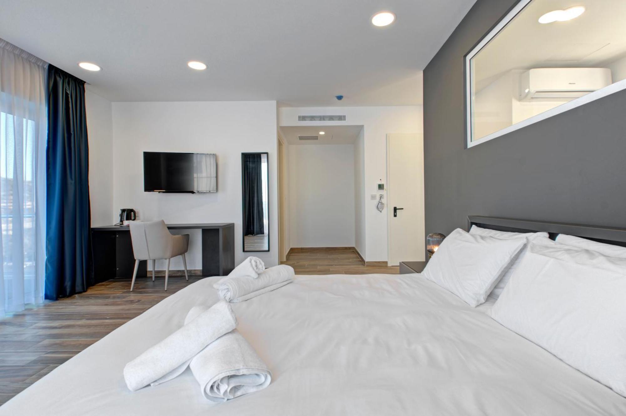Seaview Stays St. Paul's Bay Room photo
